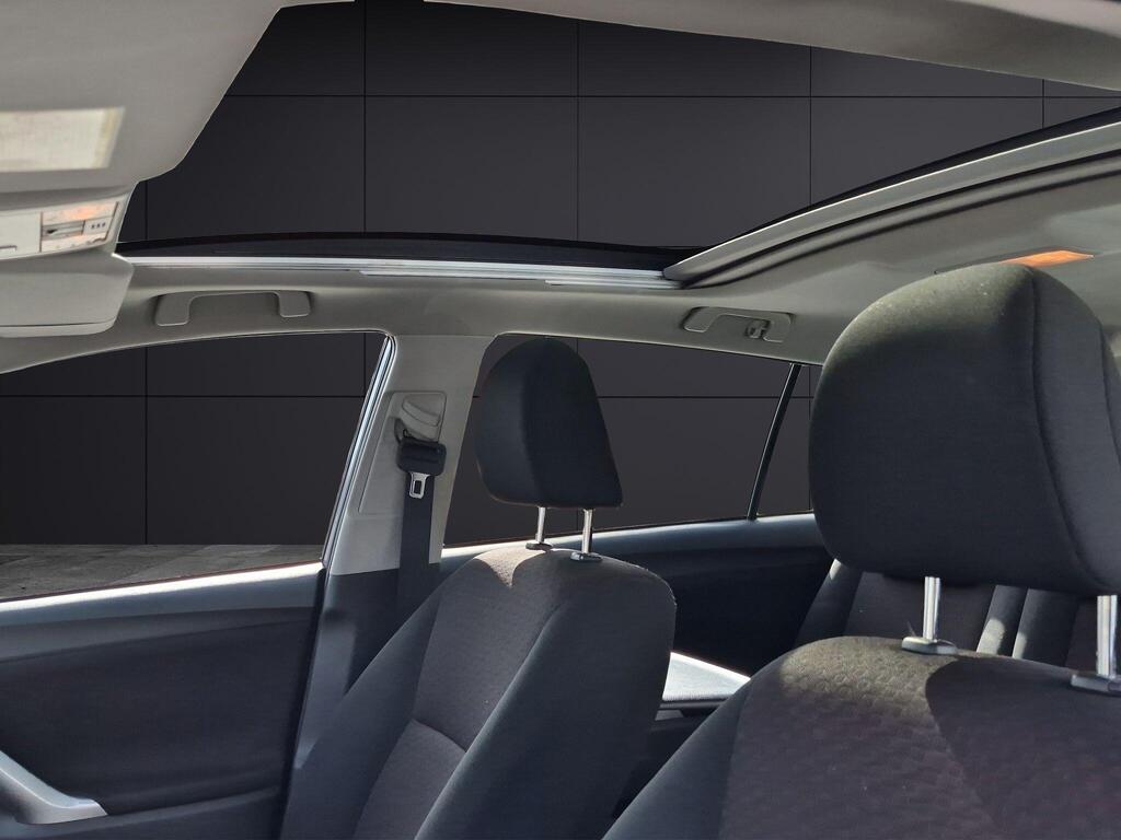 Toyota Verso 15