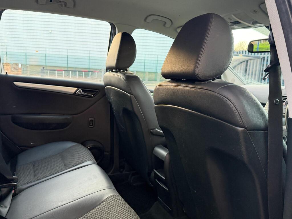 Mercedes-Benz A Class 25