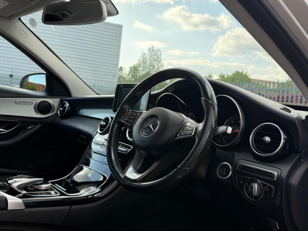 Mercedes-Benz C Class 24