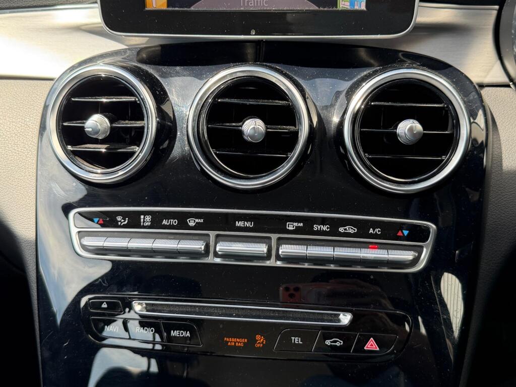 Mercedes-Benz C Class 57