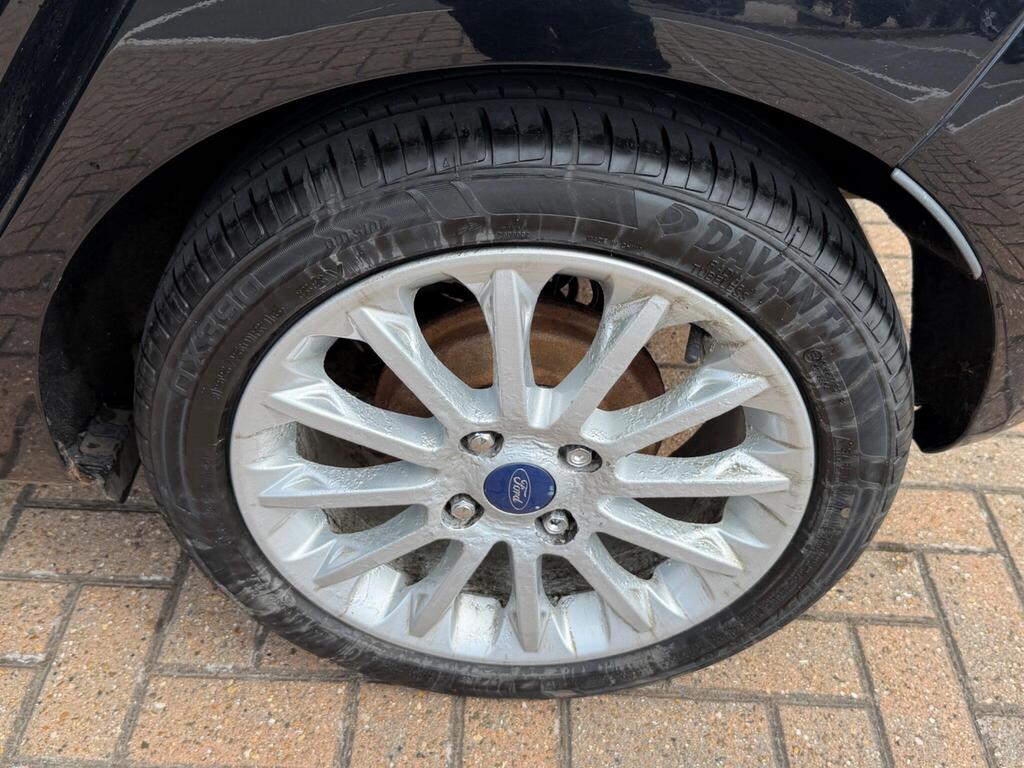 Ford Fiesta 36