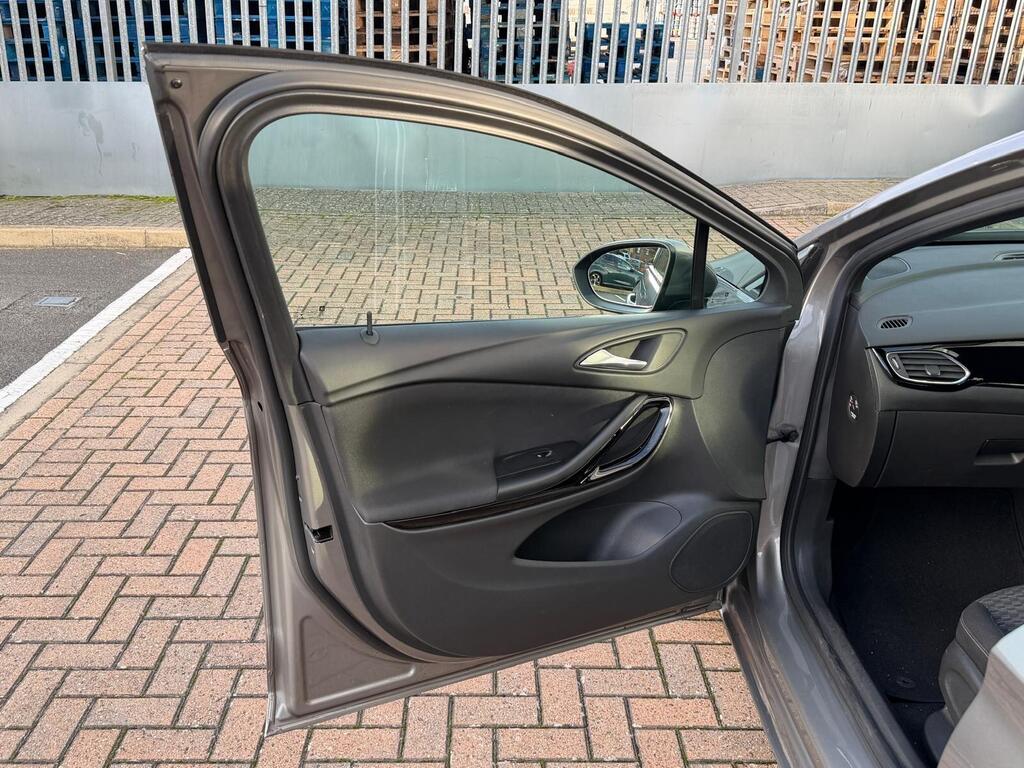 Vauxhall Astra 35