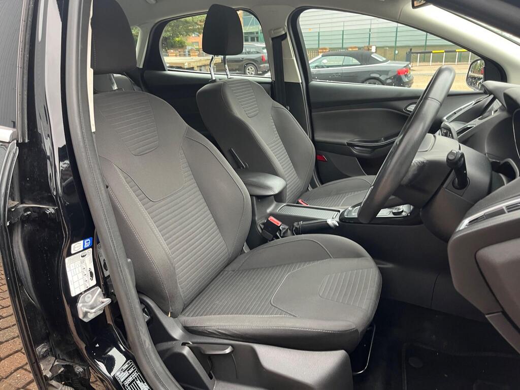Ford Focus 33