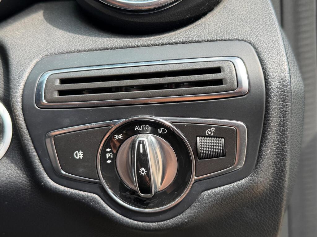 Mercedes-Benz C Class 35