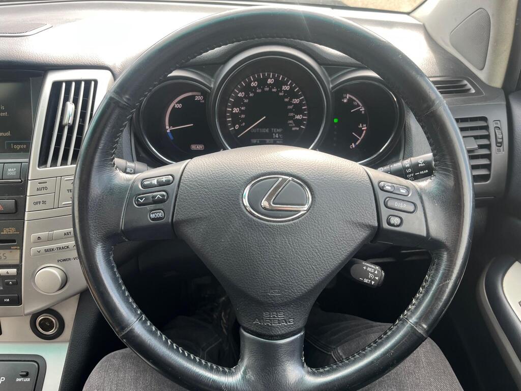 Lexus RX 82