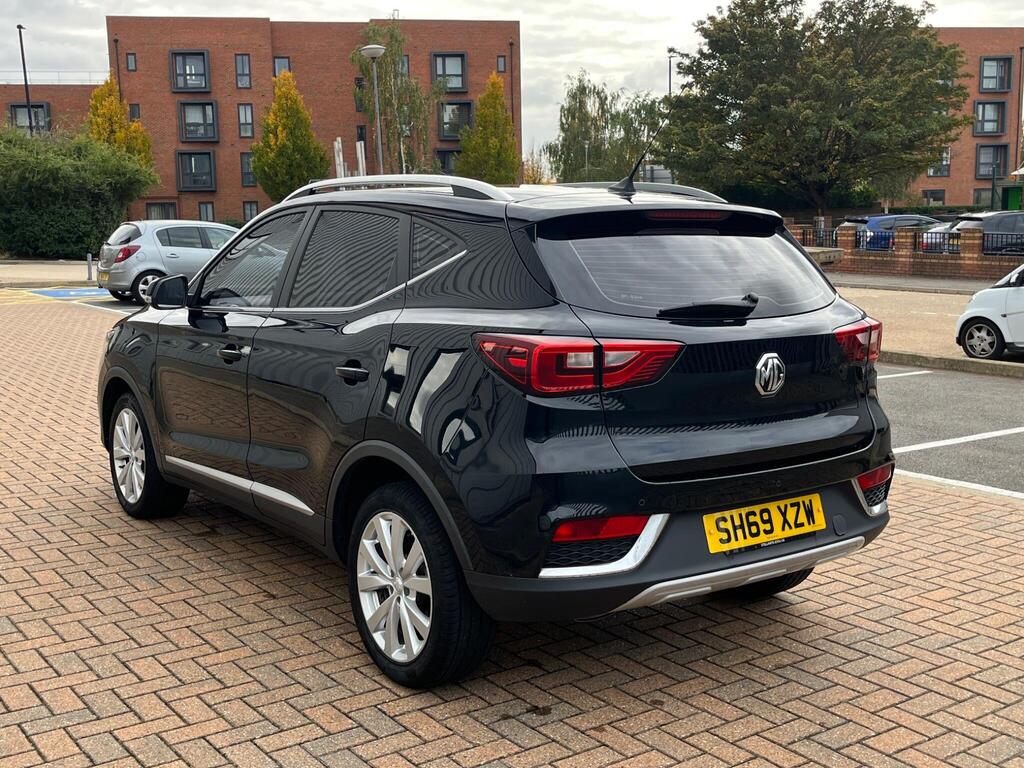 MG MG ZS 20