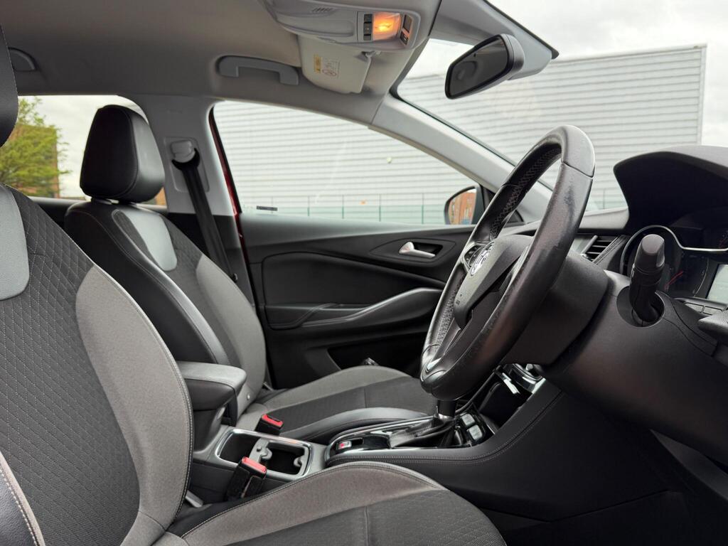 Vauxhall Grandland X 24