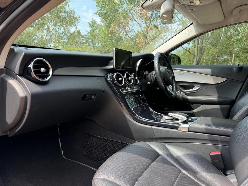 Mercedes-Benz C Class 25