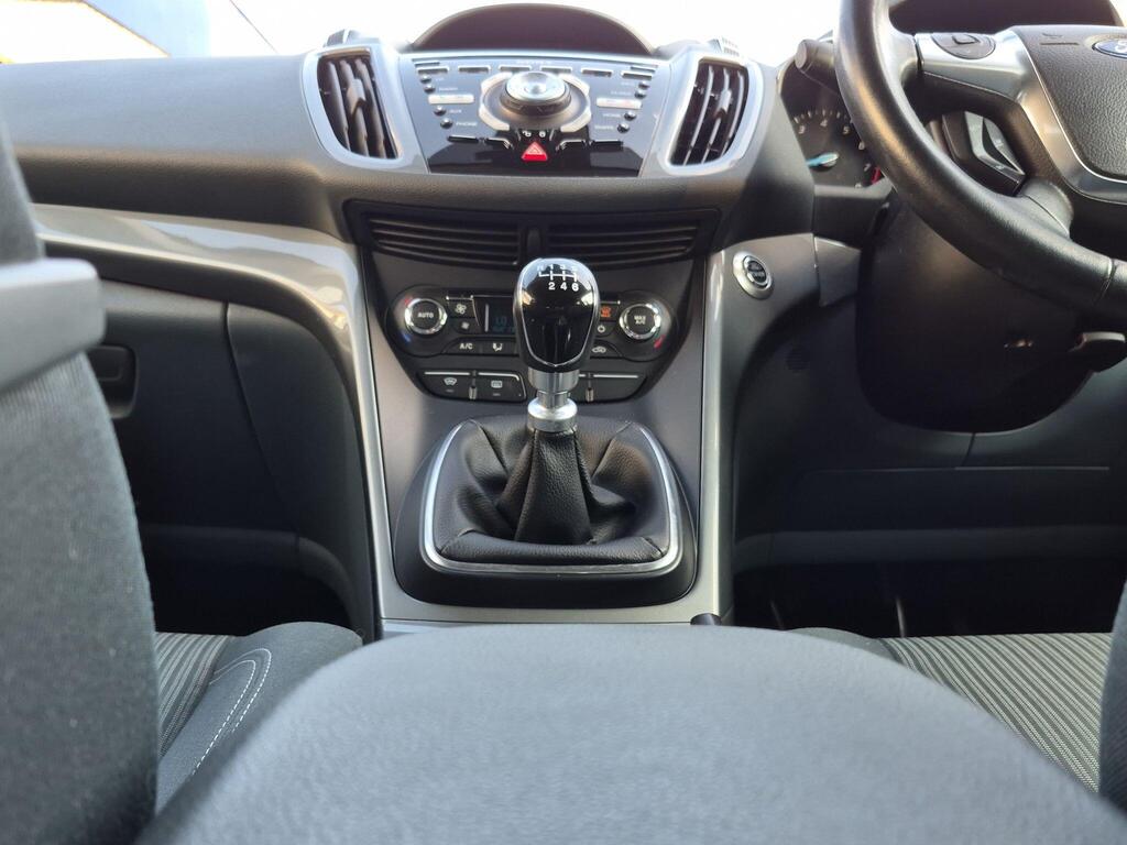 Ford C-Max 16