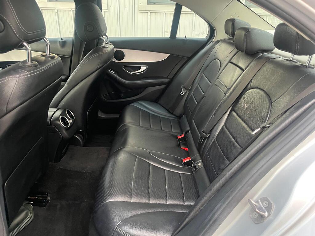 Mercedes-Benz C Class 26