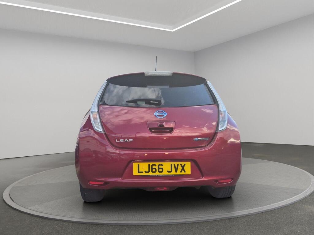 Nissan Leaf 11