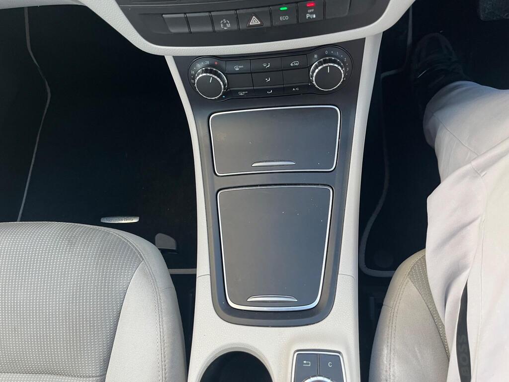 Mercedes-Benz B Class 89