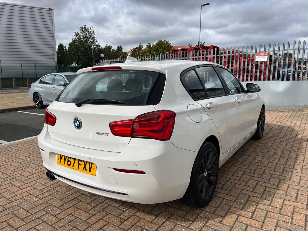 BMW 1 Series 23