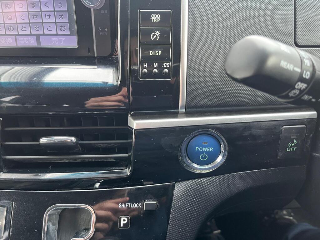 Toyota Estima 57