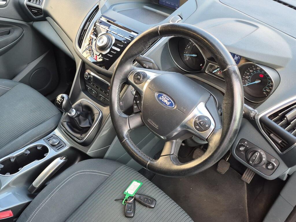 Ford C-Max 56