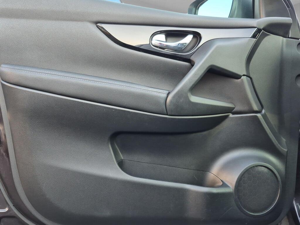 Nissan Qashqai 21