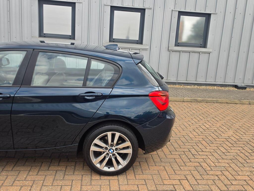 BMW 1 Series 14