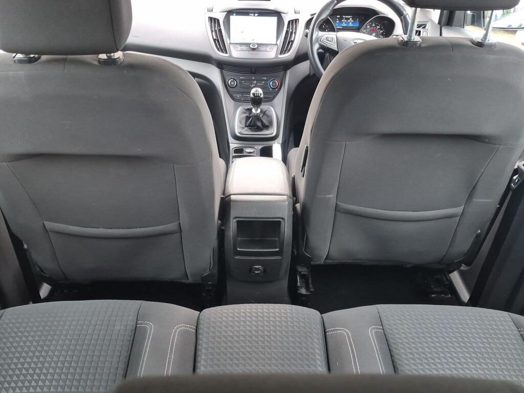 Ford C-Max 48