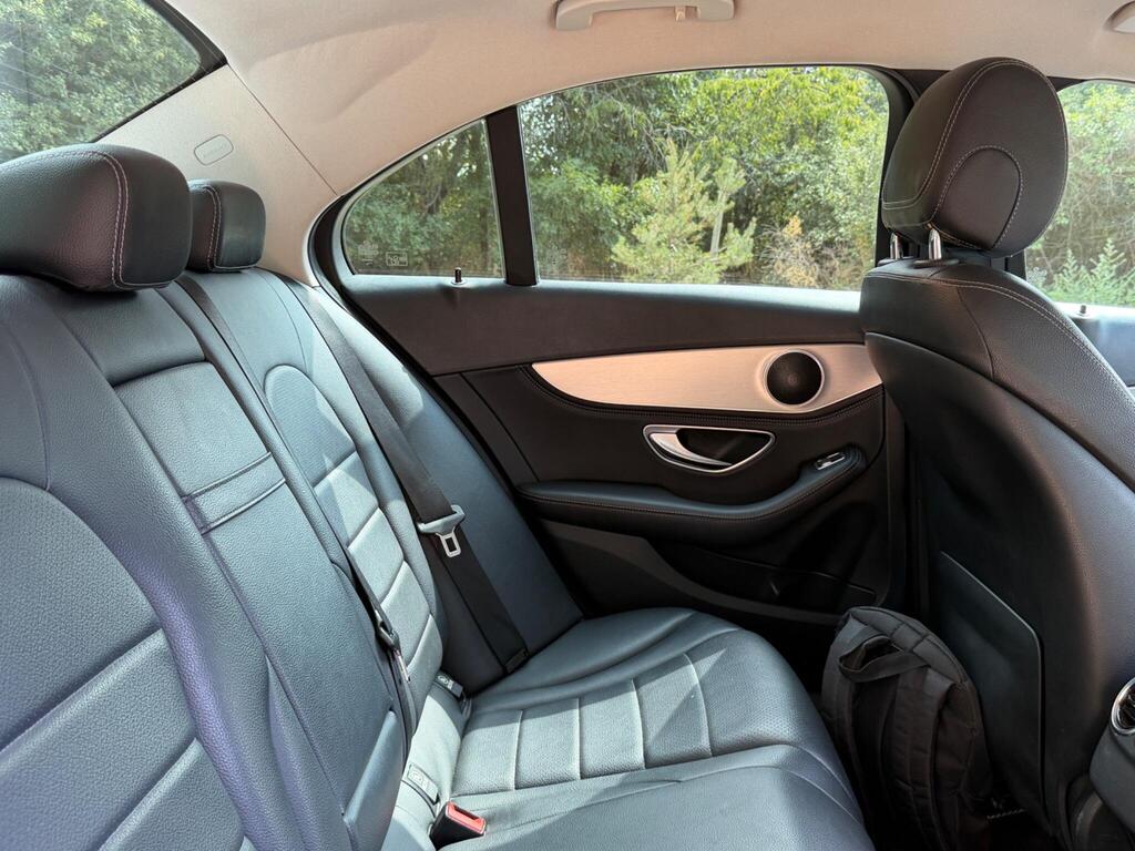 Mercedes-Benz C Class 27