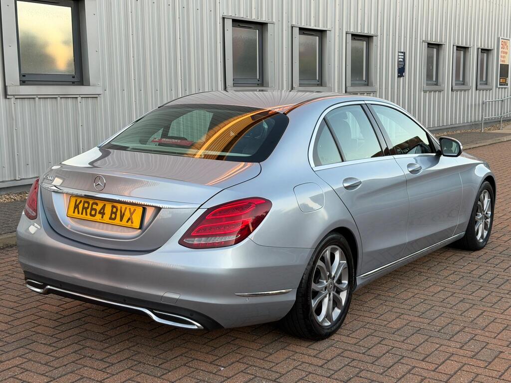 Mercedes-Benz C Class 16