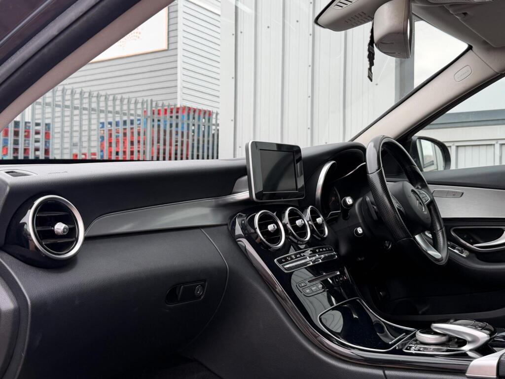 Mercedes-Benz C Class 47