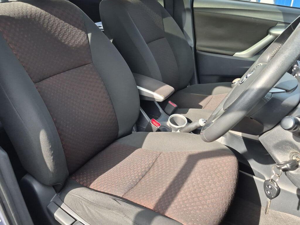 Toyota Verso 13