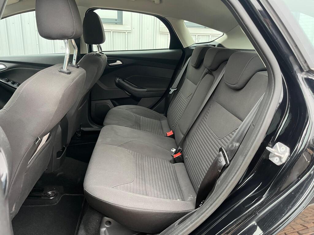 Ford Focus 38