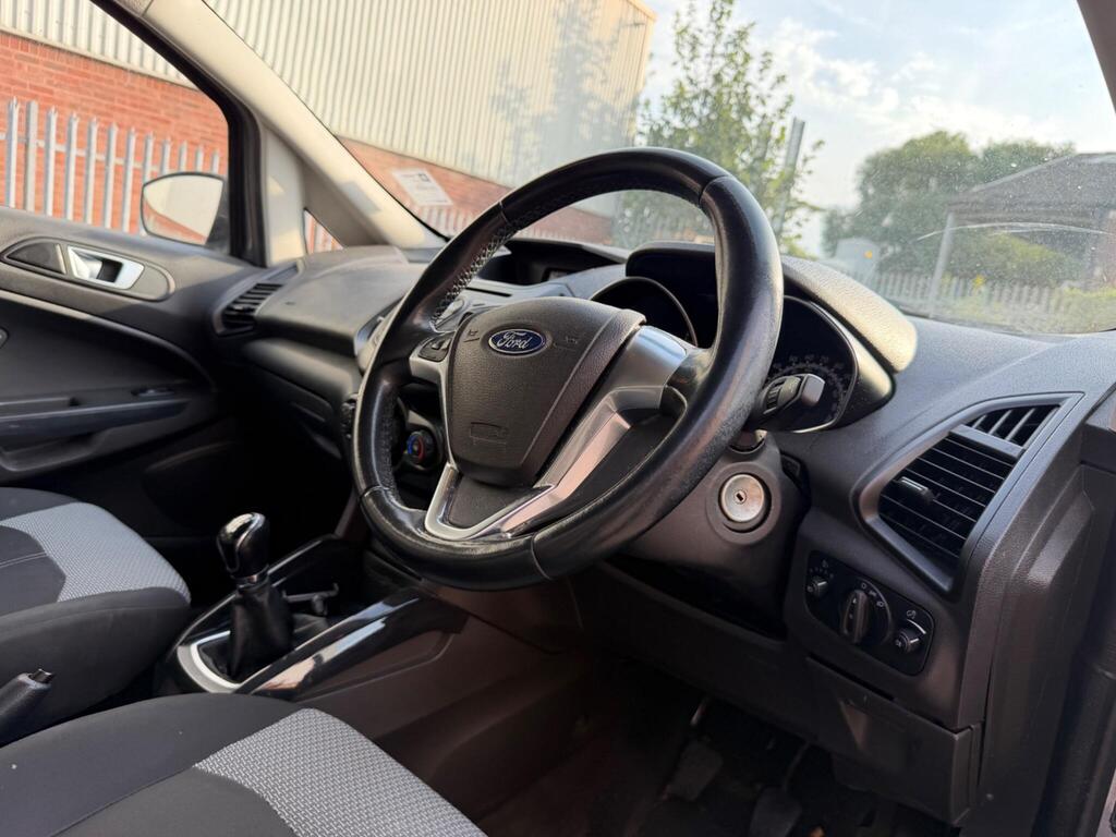 Ford EcoSport 17