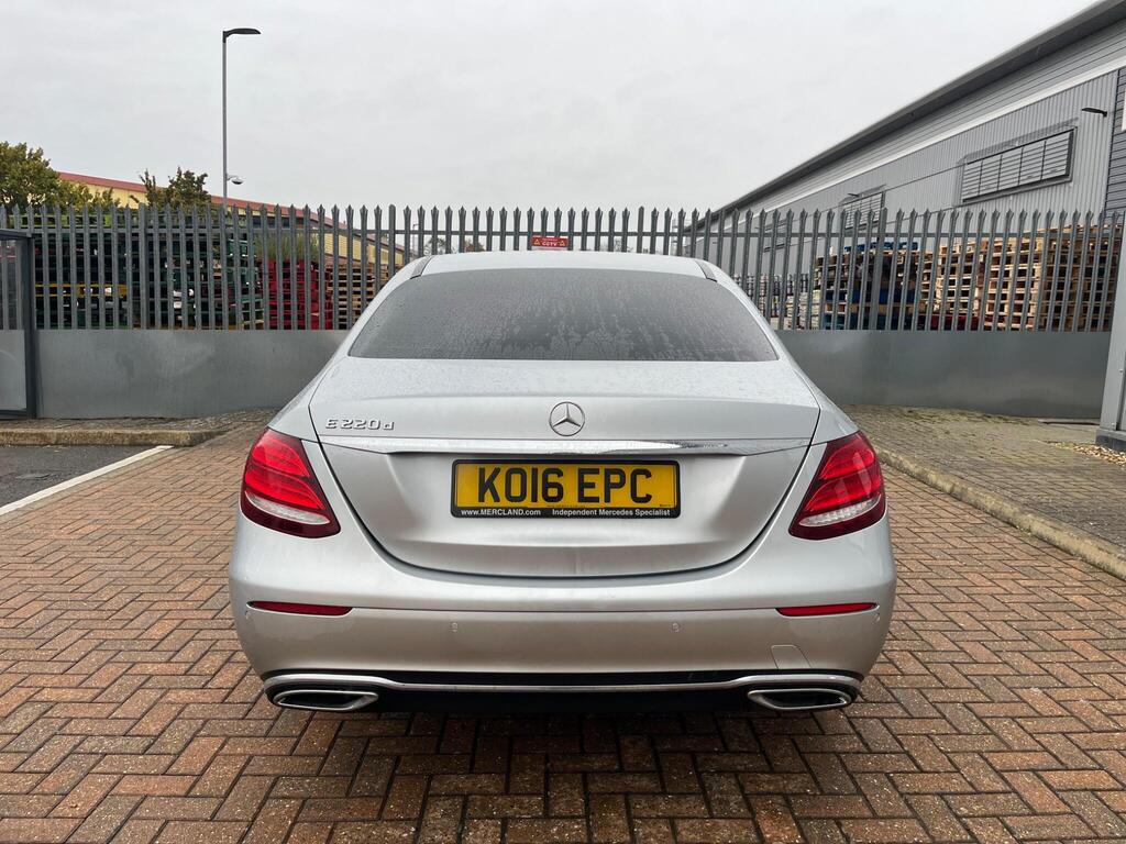 Mercedes-Benz E Class 18