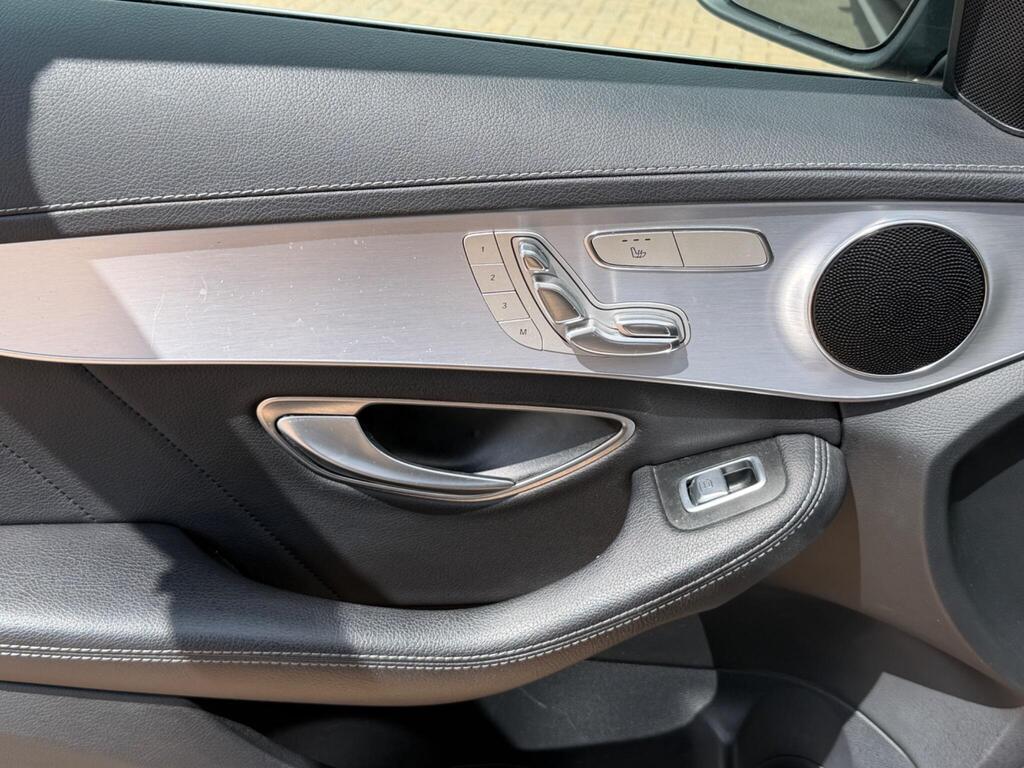 Mercedes-Benz C Class 67
