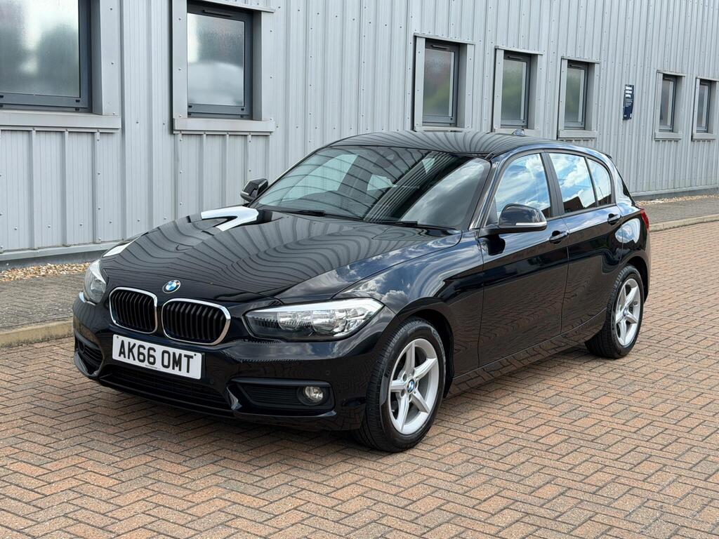 BMW 1 Series 3