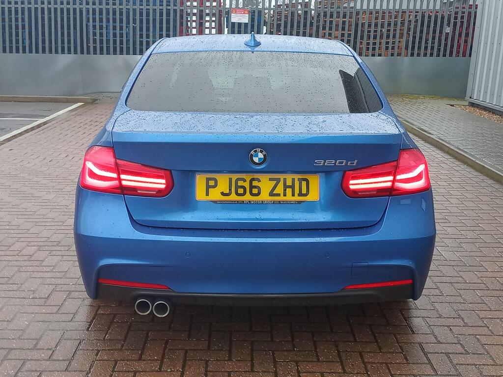 BMW 3 Series 16
