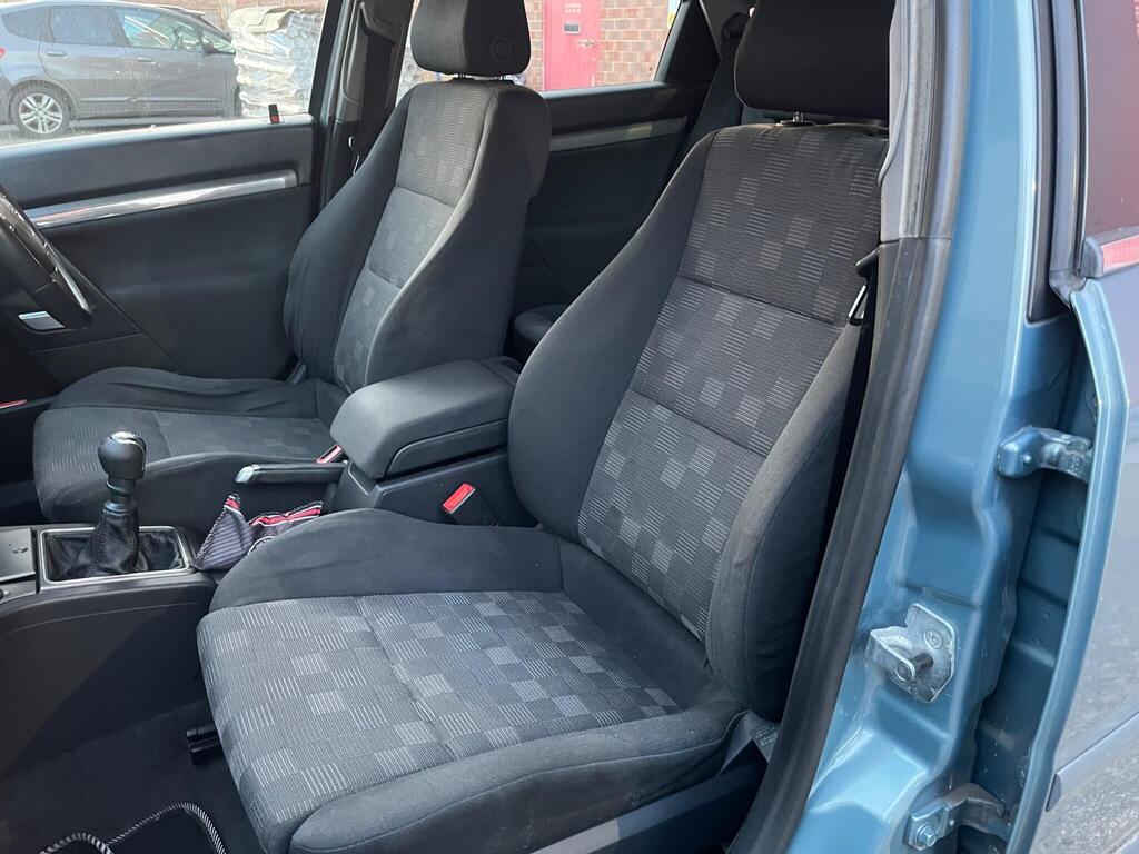 Vauxhall Vectra 73