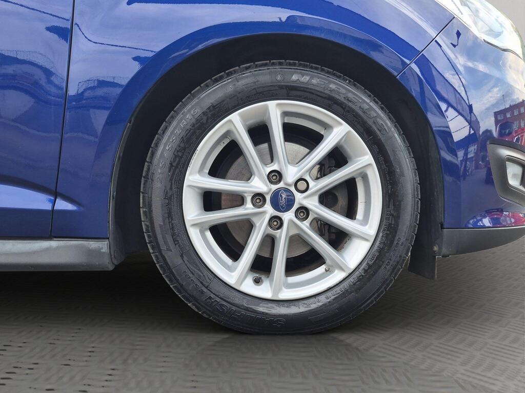 Ford C-Max 29