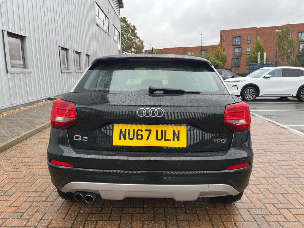 Audi Q2 24