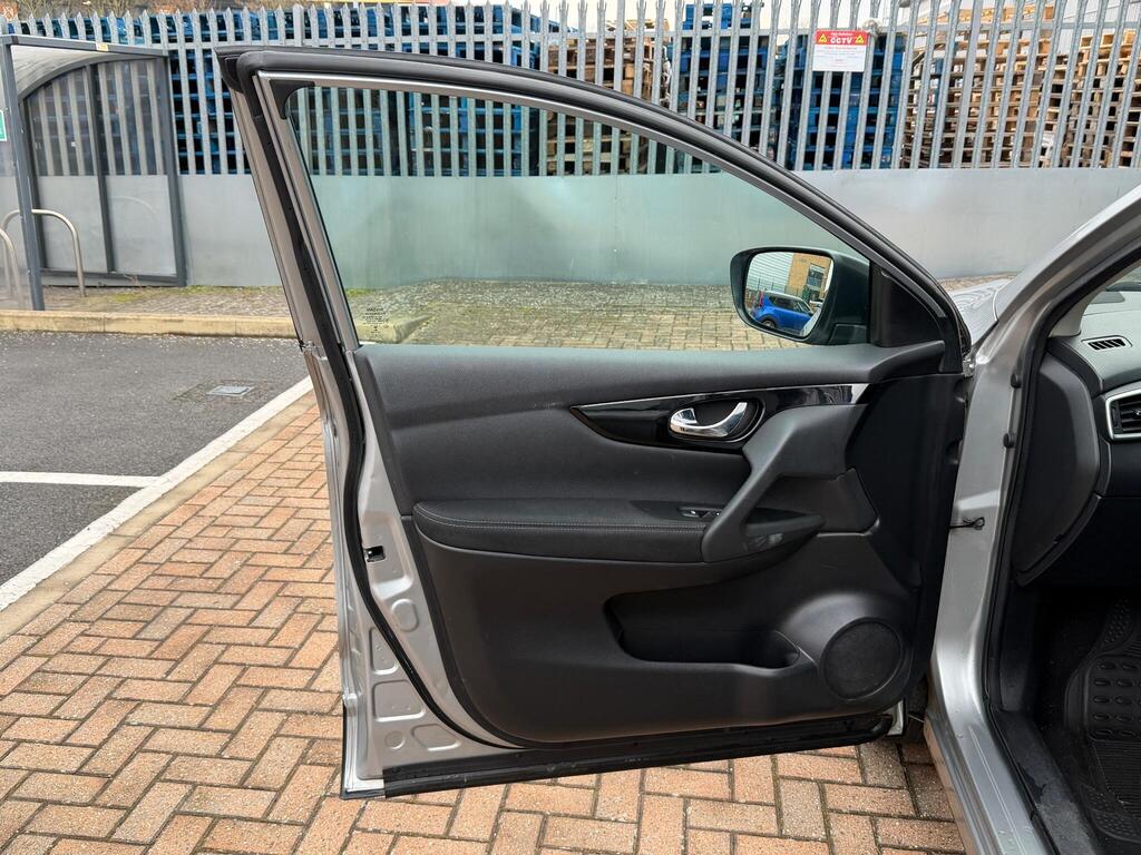 Nissan Qashqai 33