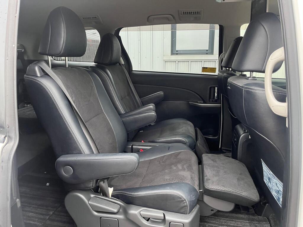 Toyota Estima 42