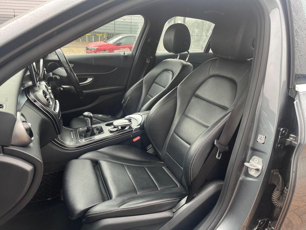 Mercedes-Benz C Class 42