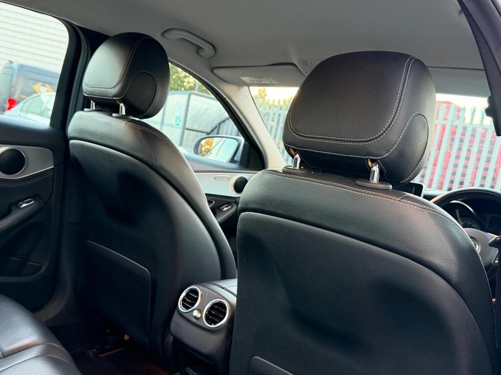 Mercedes-Benz C Class 28