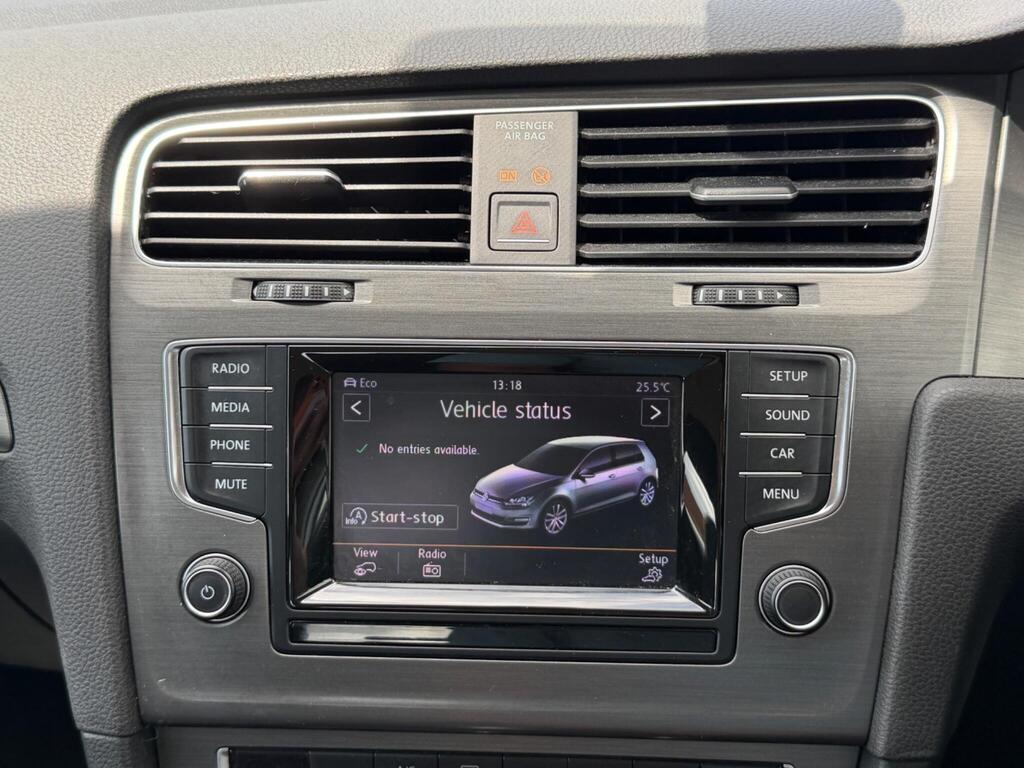 Volkswagen Golf 61