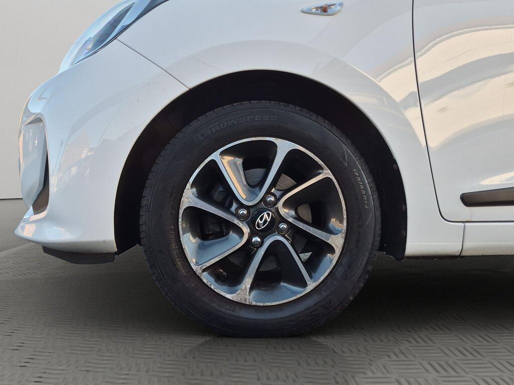 Hyundai i10 27