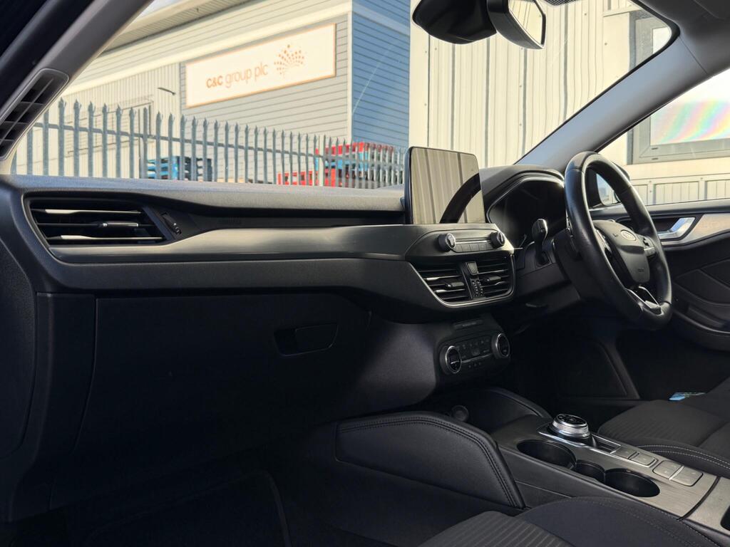 Ford Focus 25