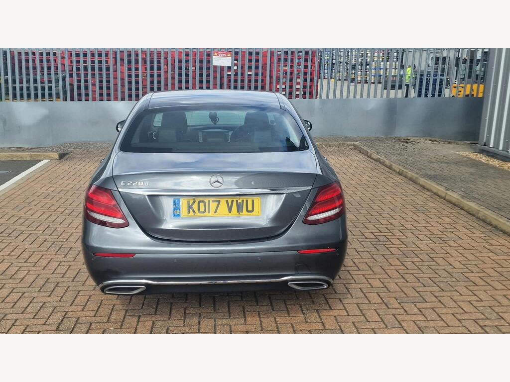 Mercedes-Benz E Class 15