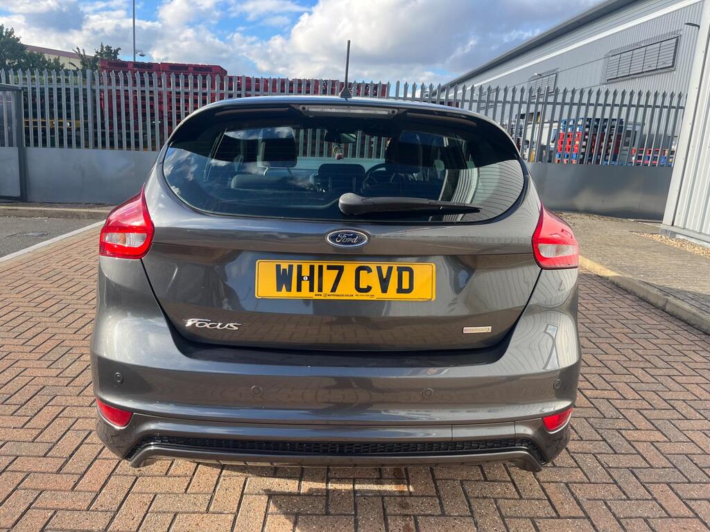 Ford Focus 17