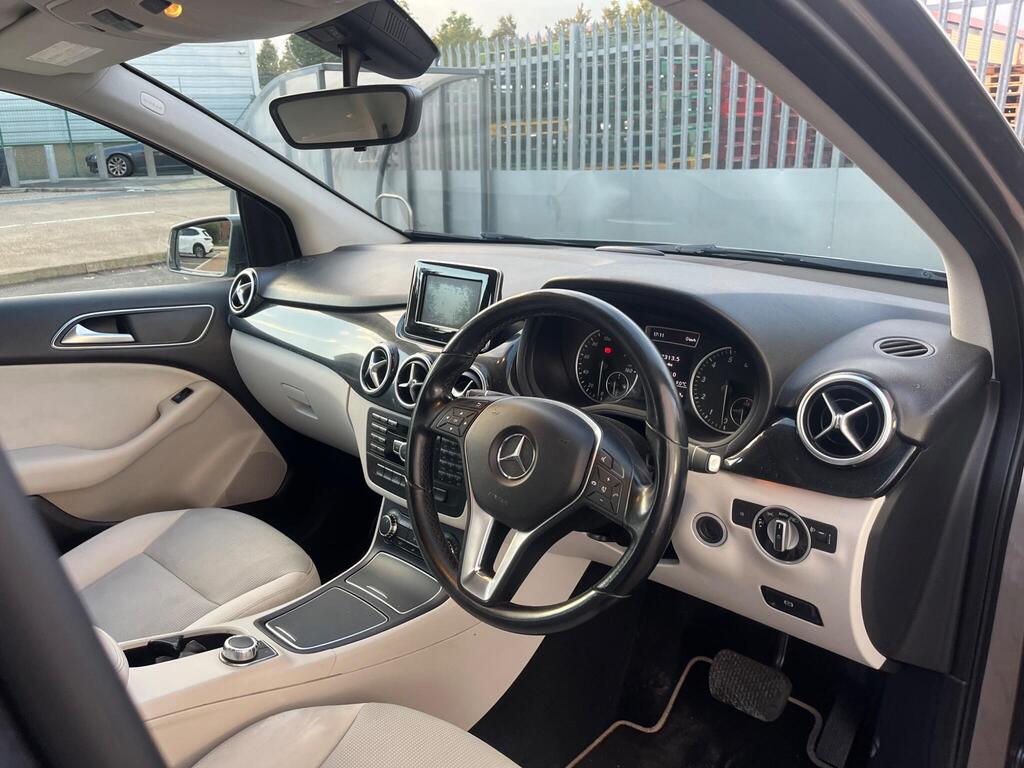 Mercedes-Benz B Class 29