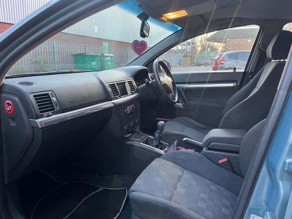 Vauxhall Vectra 74