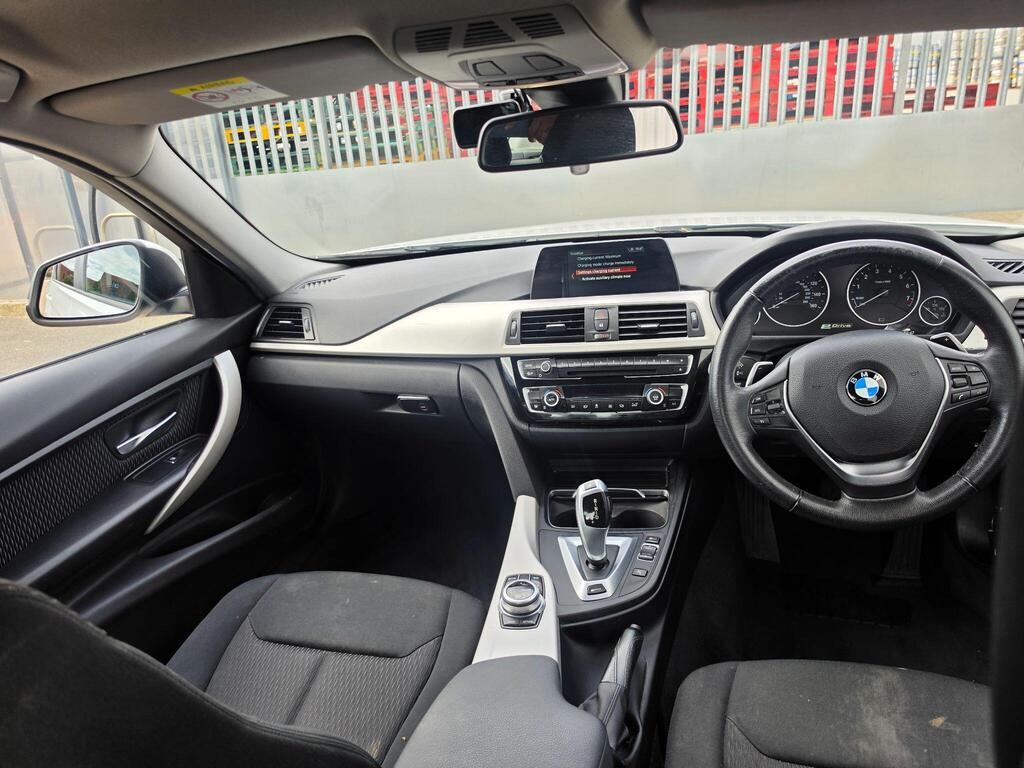 BMW 3 Series 22