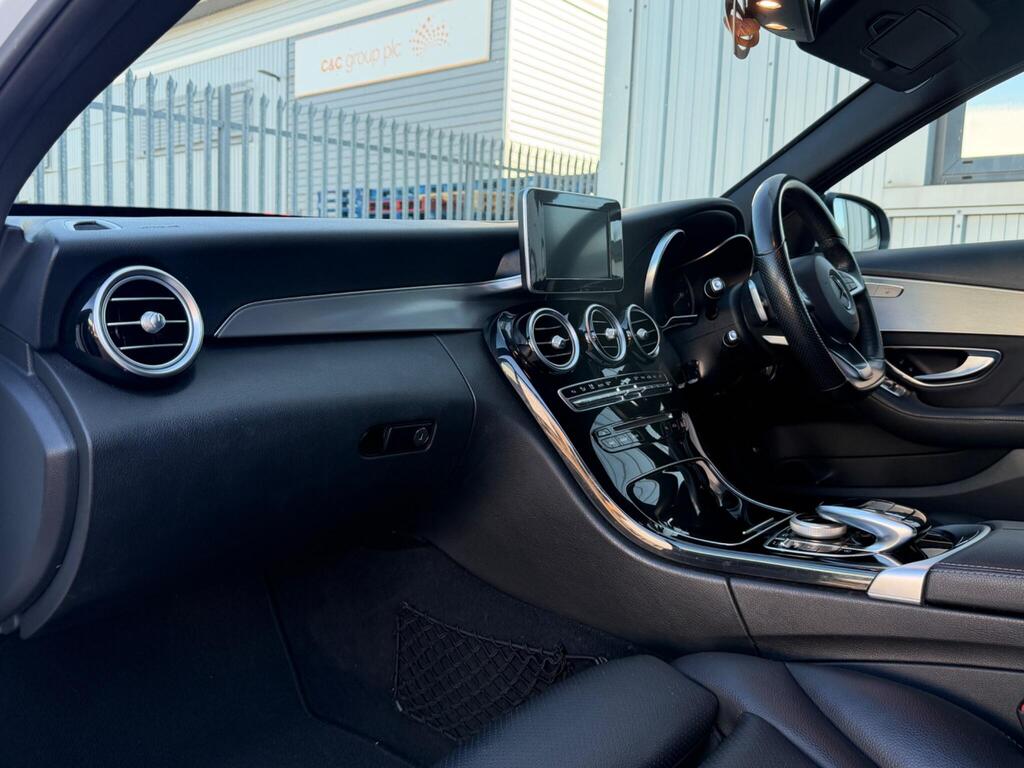 Mercedes-Benz C Class 19