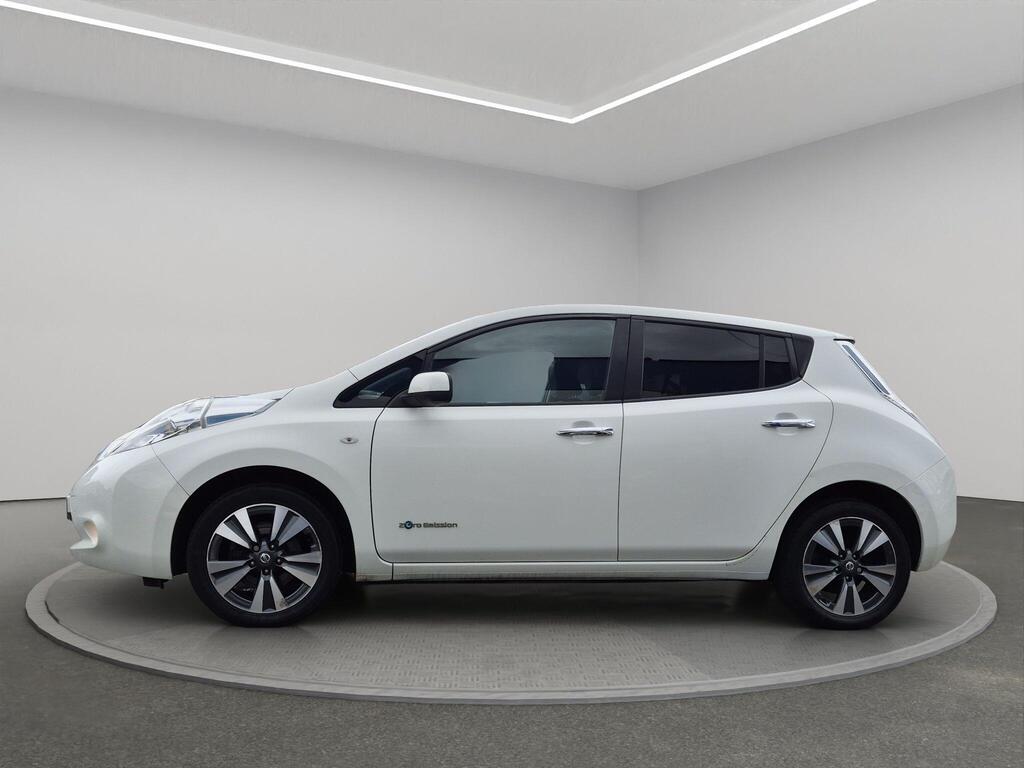 Nissan Leaf 5