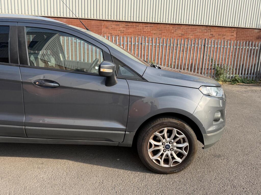 Ford EcoSport 10